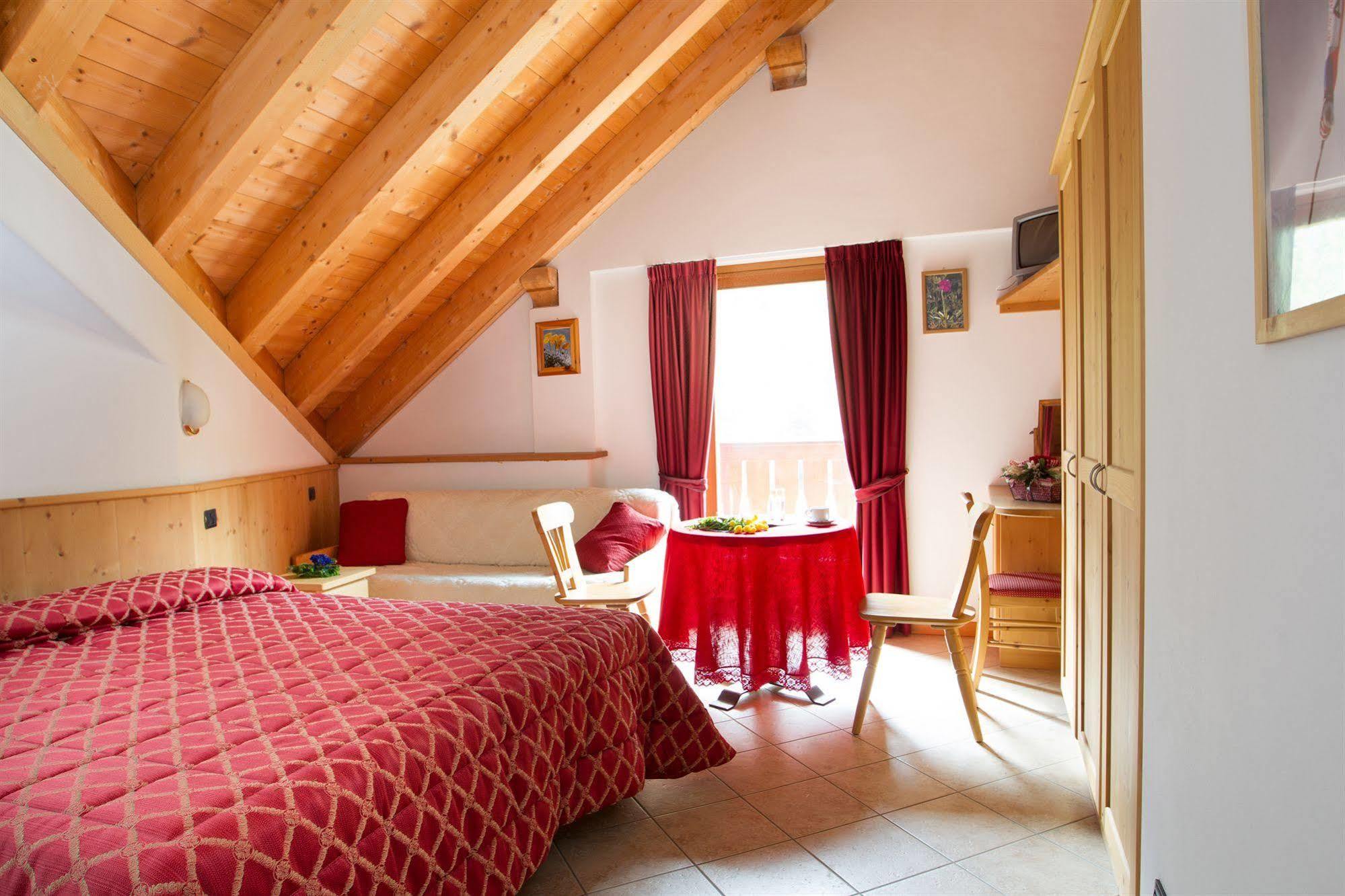 Hotel Cevedale Santa Caterina Valfurva Dış mekan fotoğraf